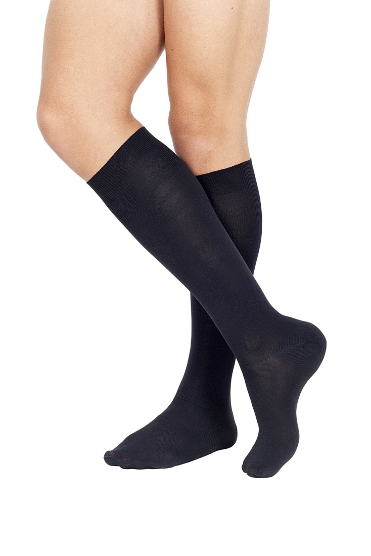 ΑΝΔΡΙΚΗ ΜΑΚΡΙΑ ΜΕΧΡΙ ΤΟ ΓΟΝΑΤΟ ΜΟΝΟΧΡΩΜΟ ΚΑΛΤΣΑ ΑΠΟ ΜΑΛΑΚΗ ΜΙΚΡΟΪΝΑ