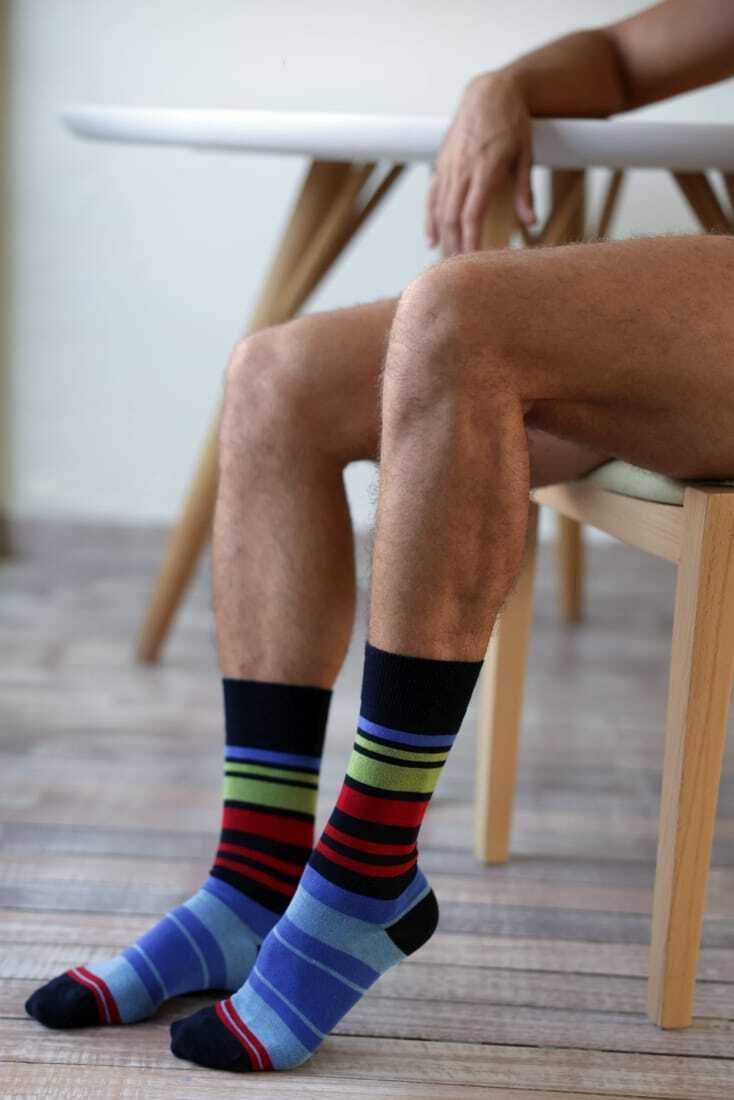 ΑΝΔΡΙΚΗ ΚΑΛΤΣΑ ΒΑΜΒΑΚΟΛΥΚΡΑ ΜΕ ΣΧΕΔΙΟ ΟΡΙΖΟΝΤΙΕΣ ΡΙΓΕΣ