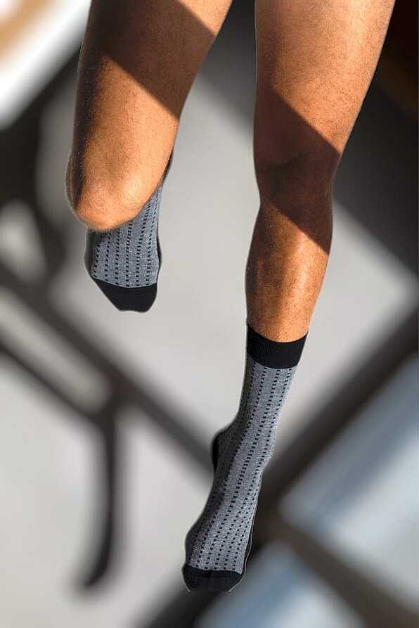 MAN ELASTIC COTTON SOCKS WITH VERTICAL SMALL PLAID PATTERN