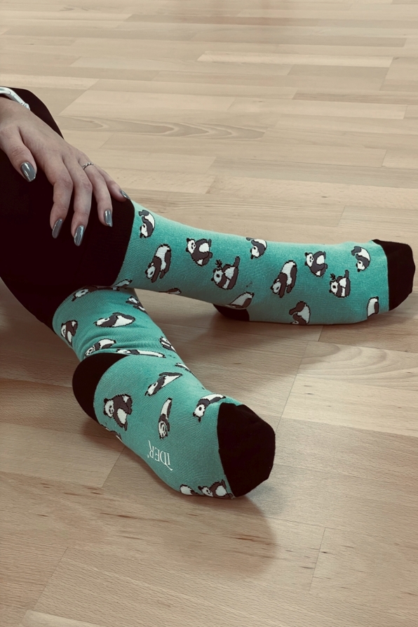 WOMAN ELASTIC COTTON SOCKS WITH PANDAS PATTERN
