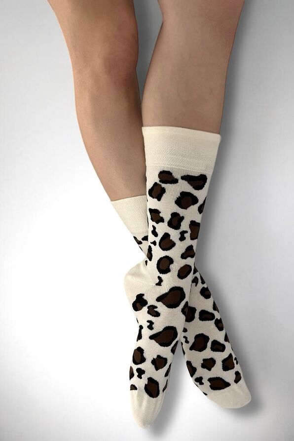 ANIMAL LOVER'S PREMIUM ELASTIC COTTON CREW SOCKS WITH HAND-LINKED TOES