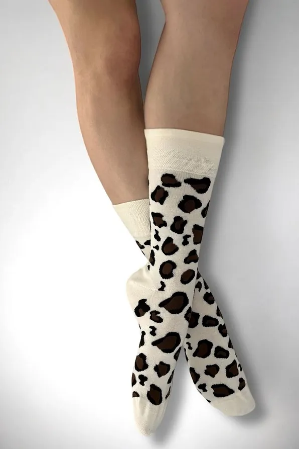 ANIMAL LOVER'S PREMIUM ELASTIC COTTON CREW SOCKS WITH HAND-LINKED TOES