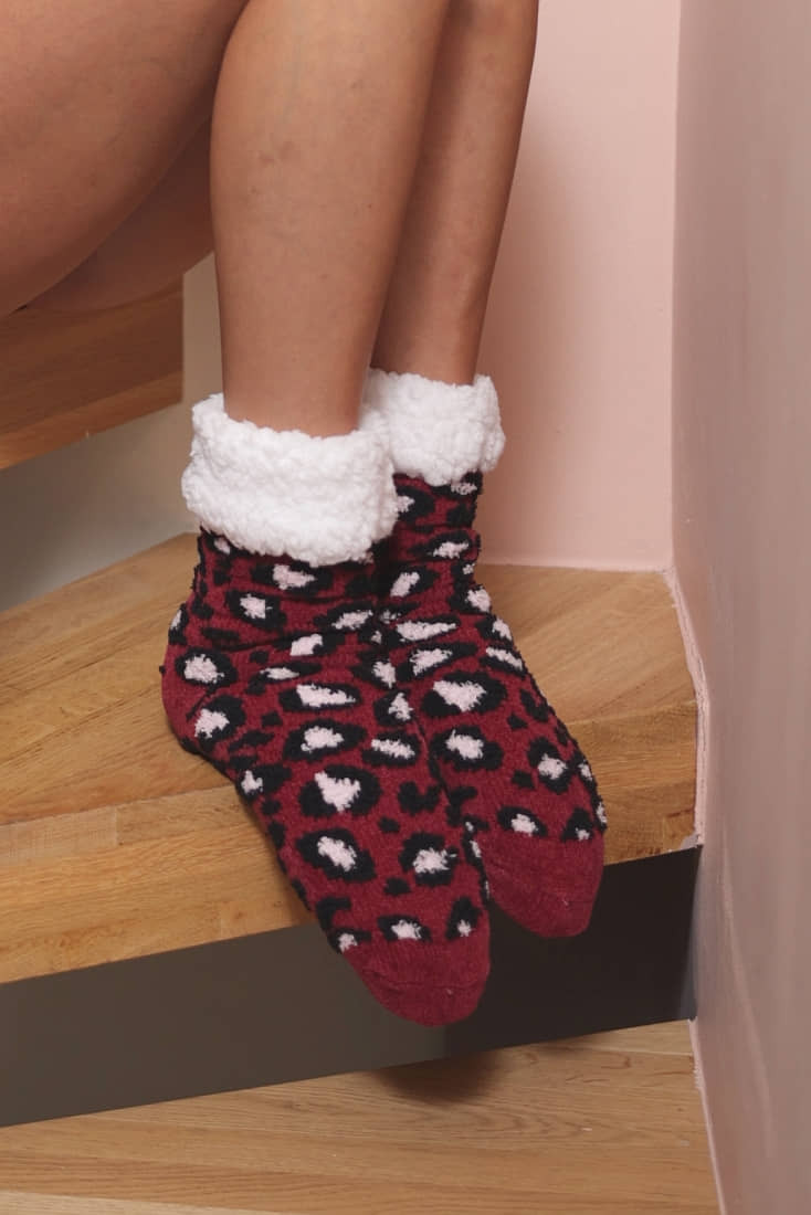 ΓΥΝΑΙΚΕΙΑ ΚΑΛΤΣΟΠΑΝΤΟΦΛΑ ΜΕ ABS ΕΣΩΤΕΡΙΚΗ ΖΕΣΤΗ ΜΑΛΑΚΗ ΕΠΕΝΔΥΣΗ ΚΑΙ ΣΧΕΔΙΟ ANIMAL ΛΕΟΠΑΡ