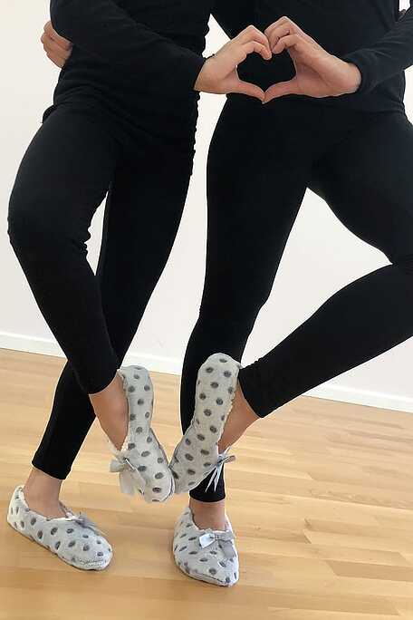 GIRL ANTI-SLIP SLIPPERS WITH FLUFFY LINING INSIDE BOW AND DOTS PATTERN