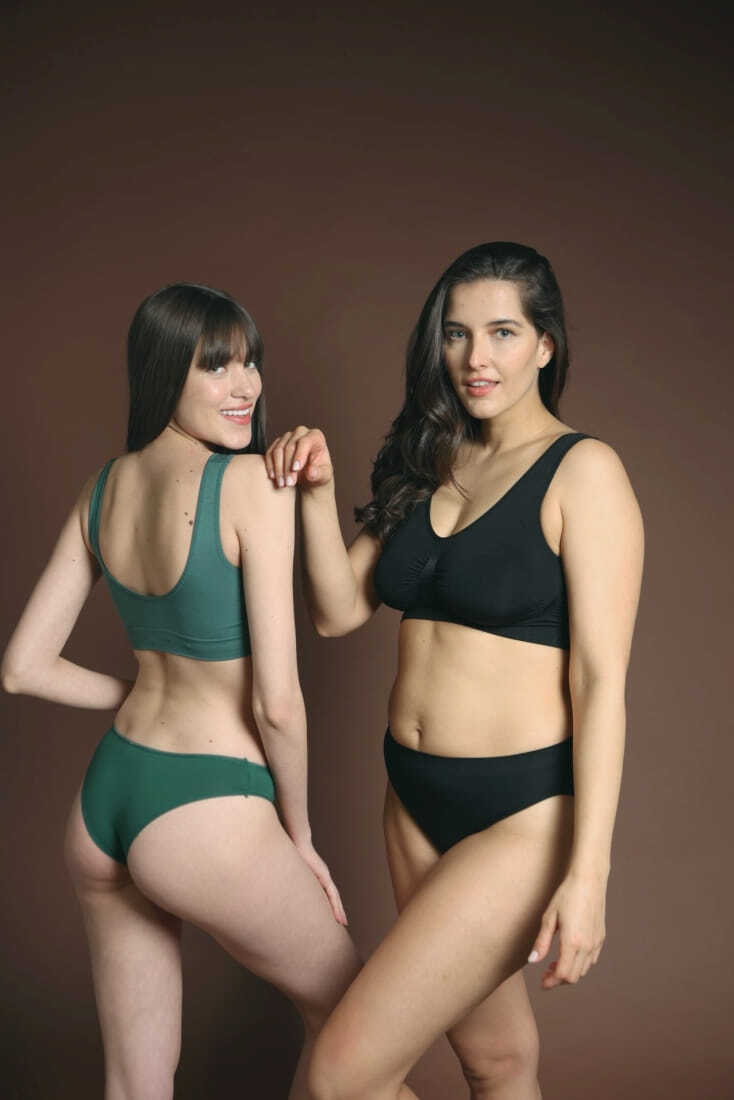 WOMAN TRIANGLE MINIMIZER TOP CUP B-E OF MICROFIBRE SEAMLESS LARGE STRAPS MEDIUM SUPPORT