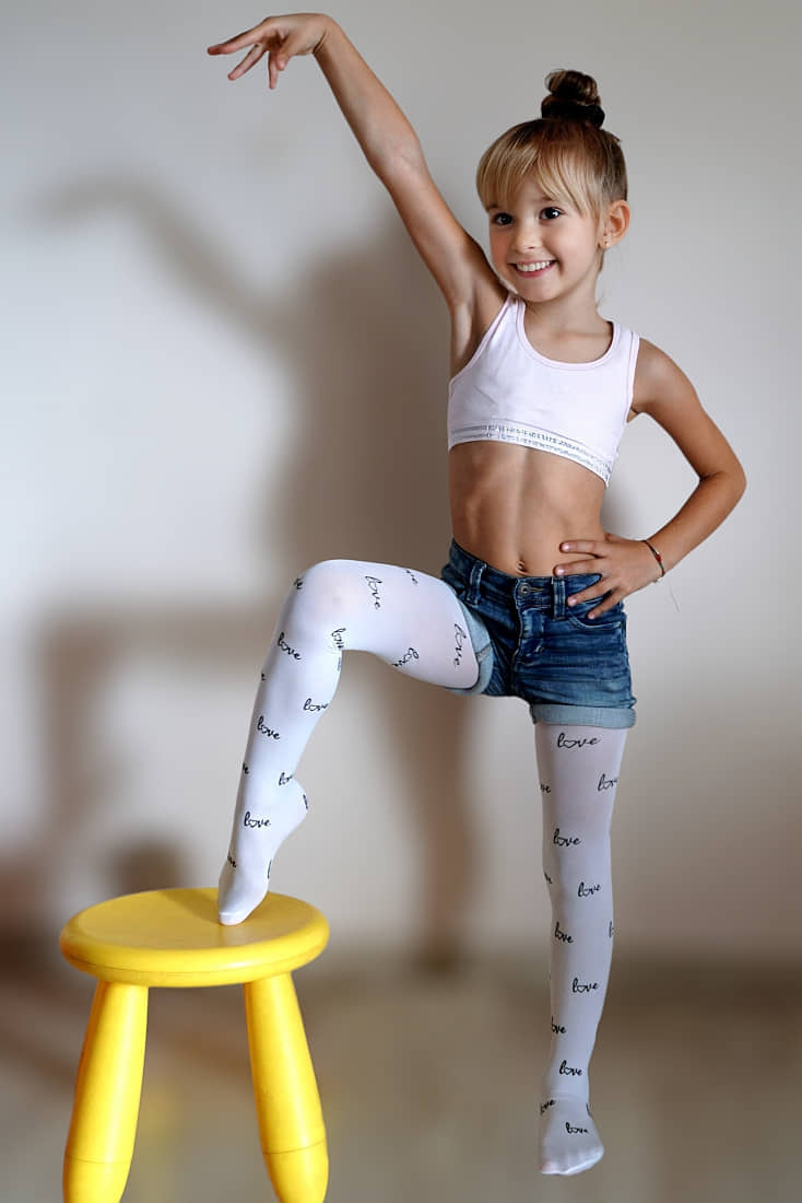 ΚΑΛΣΟΝ ΠΑΙΔΙΚΟ ΑΔΙΑΦΑΝΟ 40DEN ΜΕ ΣΤΑΜΠΑ ΔΙΑΣΠΑΡΤΑ LOVE GLITTER