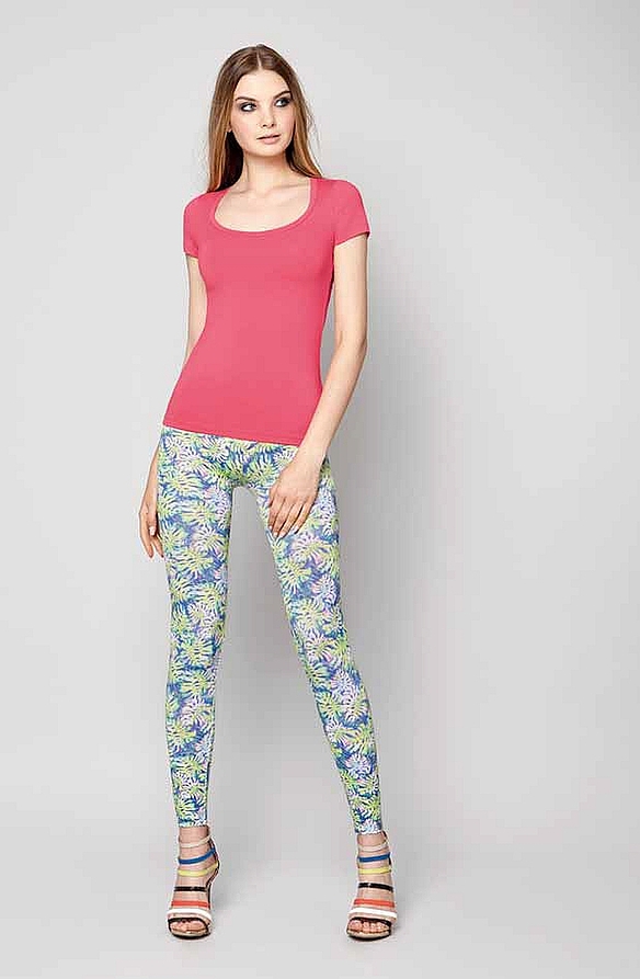 SHORT SLEEVES T-SHIRT IN STRETCH VISCOSE WITH STRASS IN BACK