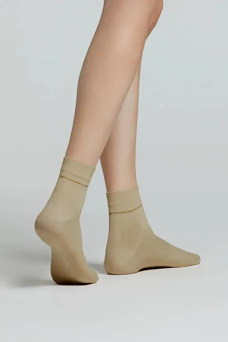 CZ NARCISO ΓΥΝΑΙΚΕΙΟ ΒΑΜΒΑΚΕΡΟ ΣΟΣΟΝΙ ΜΕ ΛΟΥΡΕΞ ΡΙΓΑ ΣΤΟ ΠΑΝΩ ΜΕΡΟΣ