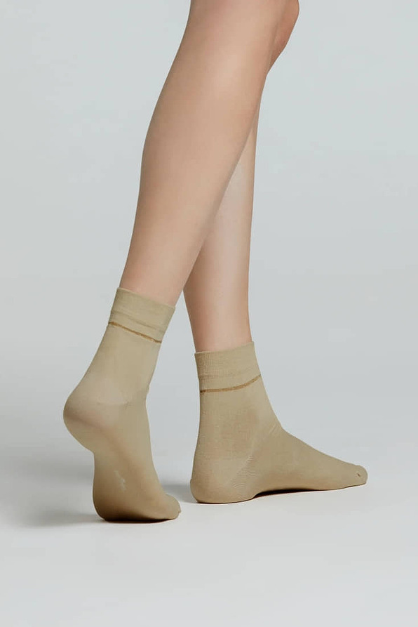 CZ NARCISO ΓΥΝΑΙΚΕΙΟ ΒΑΜΒΑΚΕΡΟ ΣΟΣΟΝΙ ΜΕ ΛΟΥΡΕΞ ΡΙΓΑ ΣΤΟ ΠΑΝΩ ΜΕΡΟΣ