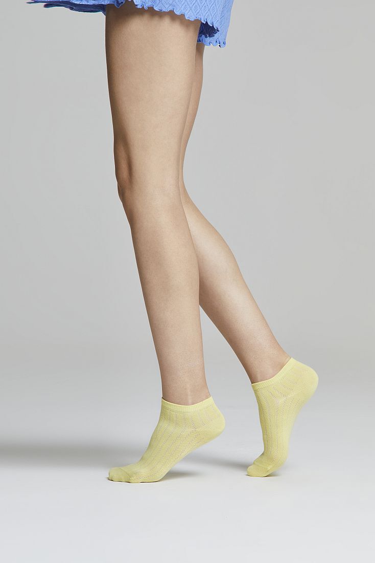 ΓΥΝΑΙΚΕΙΑ ΛΕΠΤΗ ΒΑΜΒΑΚΕΡΗ ΚΑΛΤΣΑ ΜΟΝΟΧΡΩΜΗ ΜΕ ΣΧΕΔΙΟ ΡΙΓΑ ΣΤΗΝ ΠΛΕΞΗ - MCZ LINDA