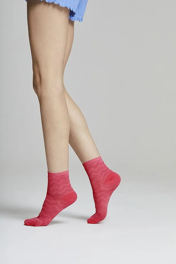 ΓΥΝΑΙΚΕΙΑ ΛΕΠΤΗ ΒΑΜΒΑΚΕΡΗ ΚΑΛΤΣΑ ΜΕΡΣΕΡΙΖΕ ΜΕ ΖΙΚ-ΖΑΚ ΣΧΕΔΙΟ - CZ NINA