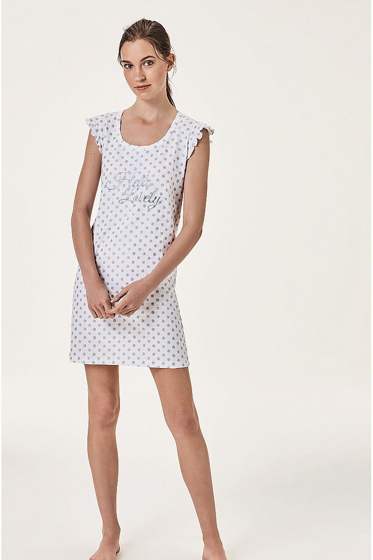 ND TERRACINA - ΓΥΝΑΙΚΕΙΑ ΒΑΜΒΑΚΕΡΗ ΝΥΧΤΙΚΙΑ ΜΕ ΧΑΜΟΓΕΛΟ ΣΤΟ ΛΑΙΜΟ