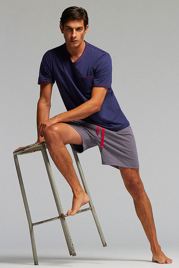 PJ EROS MAN COTTON PYJAMAS. T-SHIRT V NECK AND POCKET SOLID COLOR. SHORTS IN PRINTED FABRIC ANF FISH