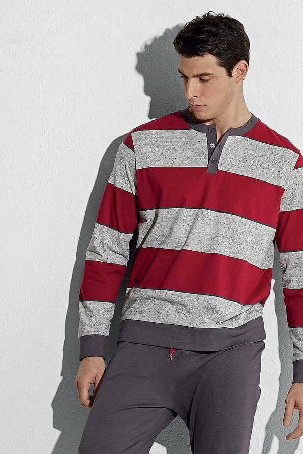 PJ FOPPOLO COTTON JERSEY SWEATER YARN-DYED STRIPES WITH SERAPH NECKLINE. COTTON INTERLOCK TROUSERS SOLID COLOR WITH POCKET IN THE BACK.