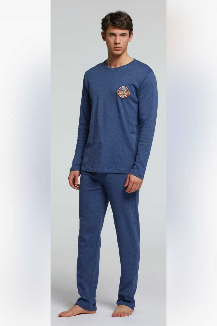 PJ CABERNET ΑΝΔΡΙΚΗ ΒΑΜΒΑΚΕΡΗ INTERLOCK ΠΙΤΖΑΜΑ ΜΟΝΟΧΡΩΜΗ ΜΠΛΟΥΖΑ ΜΕ ΛΑΙΜΟΚΟΨΗ ΚΑΙ ΚΕΝΤΗΜΑ ΚΑΙ ΠΑΝΤΕΛΟΝΙ ΜΟΝΟΧΡΩΜΟ ΜΕ ΤΣΕΠΗ ΣΤΟ ΠΙΣΩ ΜΕΡΟΣ