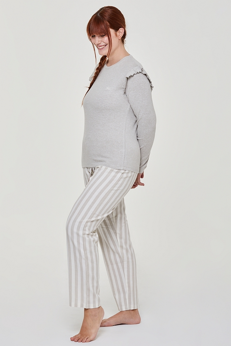 ΓΥΝΑΙΚΕΙΑ ΜΑΚΡΙΑ ΒΙΣΚΟΖΗ ΠΙΤΖΑΜΑ ΜΕ ΜΙΚΡΟ ΚΕΝΤΗΜΑ ΚΑΙ ΠΑΝΤΕΛΟΝΙ ΦΑΝΕΛΑ ΣΤΑΘΕΡΟ ΠΑΝΙ - PJ PEONIA