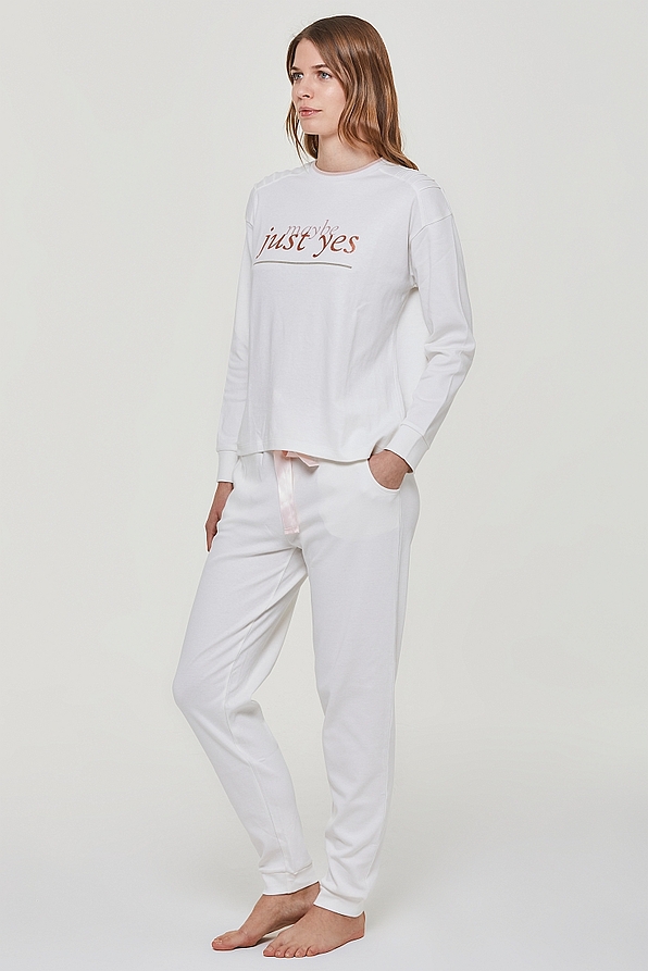 ΓΥΝΑΙΚΕΙΑ ΜΑΚΡΙΑ ΒΑΜΒΑΚΕΡΗ ΠΙΤΖΑΜΑ ΜΕ ΜΠΡΟΝΖΕ GLITTER ΣΤΑΜΠΑ ΚΑΙ ΠΑΝΤΕΛΟΝΙ ΜΕ ΠΛΑΙΝΕΣ ΤΣΕΠΕΣ - PJ CALICANTO