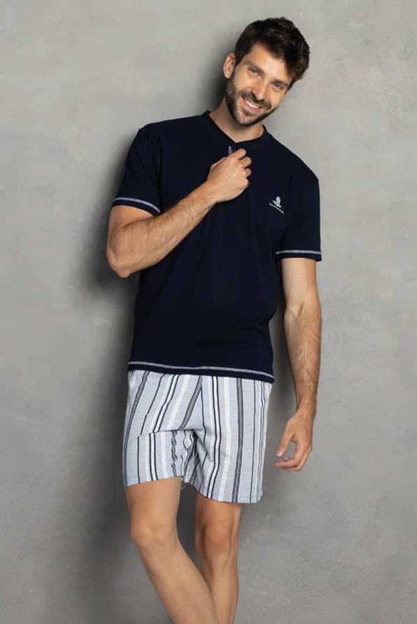 ΑΝΔΡΙΚΗ ΒΑΜΒΑΚΕΡΗ ΠΙΤΖΑΜΑ ΜΕ ΚΟΝΤΟ ΜΑΝΙΚΙ ΠΑΤΙΛΕΤΑ ΜΟΤΙΦ ΣΤΟ ΣΤΗΘΟΣ ΚΑΙ ΡΙΓΕ ΣΟΡΤΣ