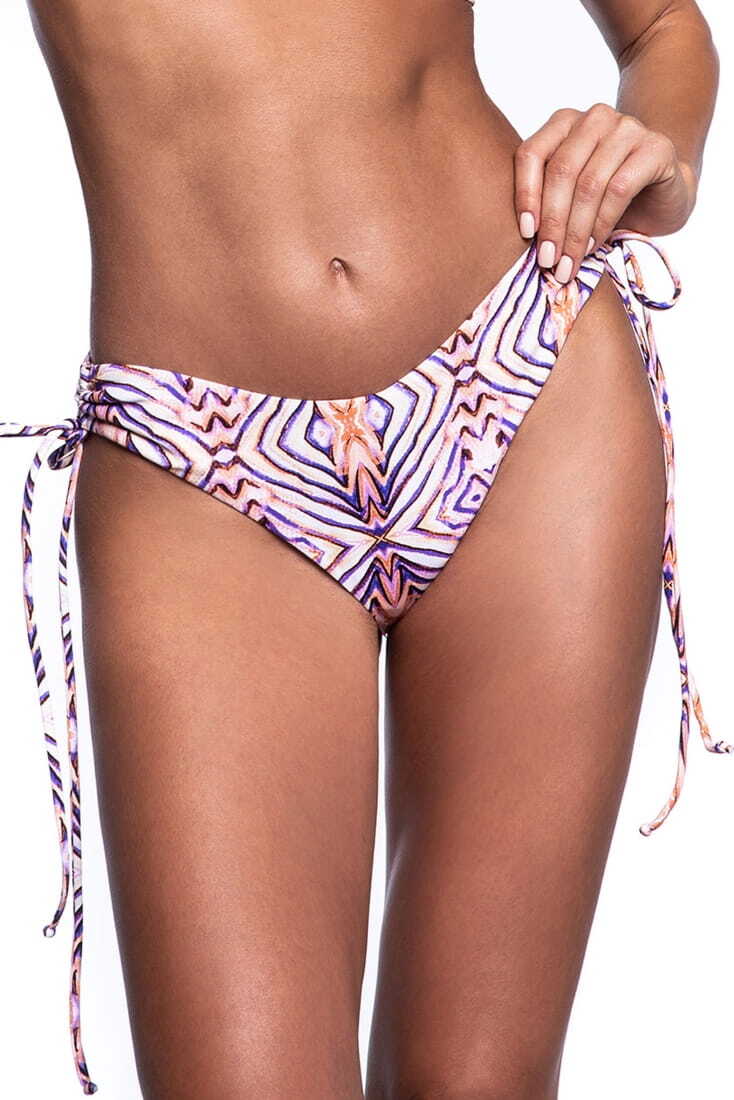 WATER PAINT ΓΥΝΑΙΚΕΙΟ ΜΑΓΙΟ BIKINI SLIP BRAZIL ΜΕ ΓΕΩΜΕΤΡΙΚΟ ΤΥΠΩΜΑ ΚΑΙ ΣΟΥΡΑ-ΚΟΡΔΟΝΙ ΧΑΜΗΛΟΜΕΣΟ ΜΙΚΡΗΣ ΚΑΛΥΨΗΣ