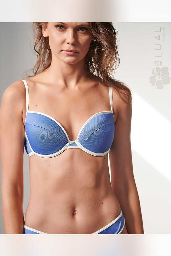 LEILA WOMAN BIKINI TOP PLAIN PADDED WIRED