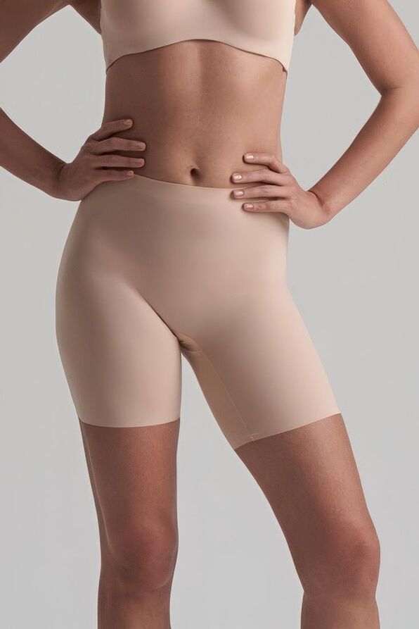 MID SUPPORT SHORTS WITH LASERCUT FINISHING INVISIBLE LOOK-SMOOTH ESSENTIALS MID WAIST SHORT
