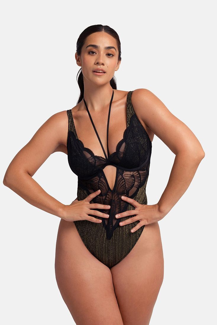 ΓΥΝΑΙΚΕΙΟ ΚΟΡΜΑΚΙ STRING ΜΟΝΟΧΡΩΜΟ ΜΕ ΔΑΝΤΕΛΑ & ΜΠΑΝΕΛΑ- BAILEY BODYSUIT