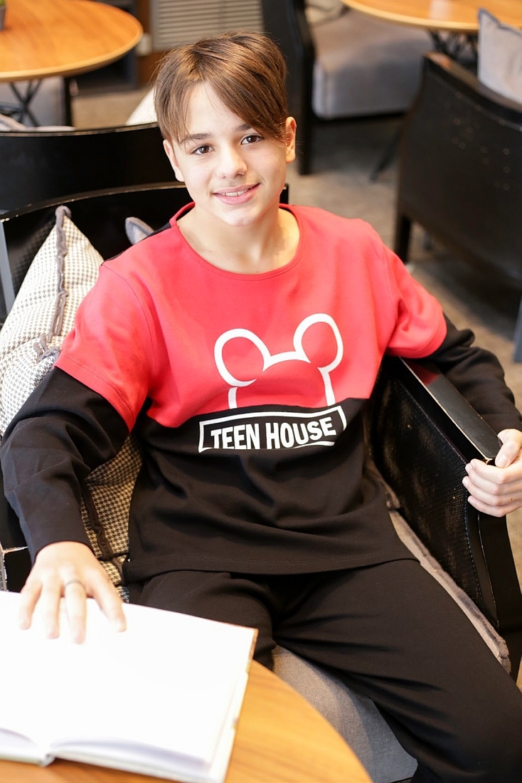 ΑΓΟΡΙΣΤΙΚΗ ΕΦΗΒΙΚΗ ΒΑΜΒΑΚΕΡΗ ΠΙΤΖΑΜΑ ΜΕ  ΣΤΑΜΠΑ TEEN HOUSE MOUSE ΑΝΟΙΧΤΟ ΜΠΑΤΖΑΚΙ