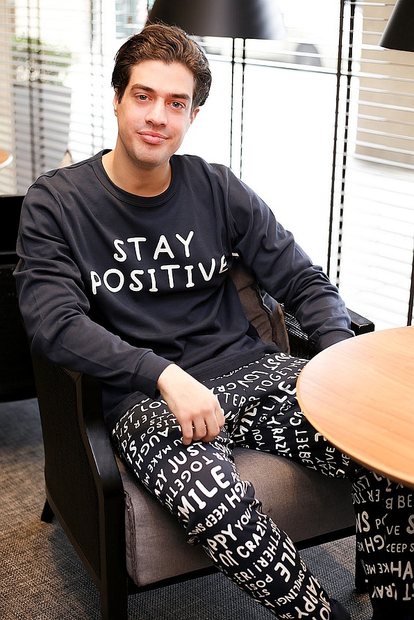 MAN COTTON PYJAMAS "STAY POSITIVE" AND LETTERING PANTS PRINT PATTERN TIGHT LINE AND ANKLE CUFFED LEG