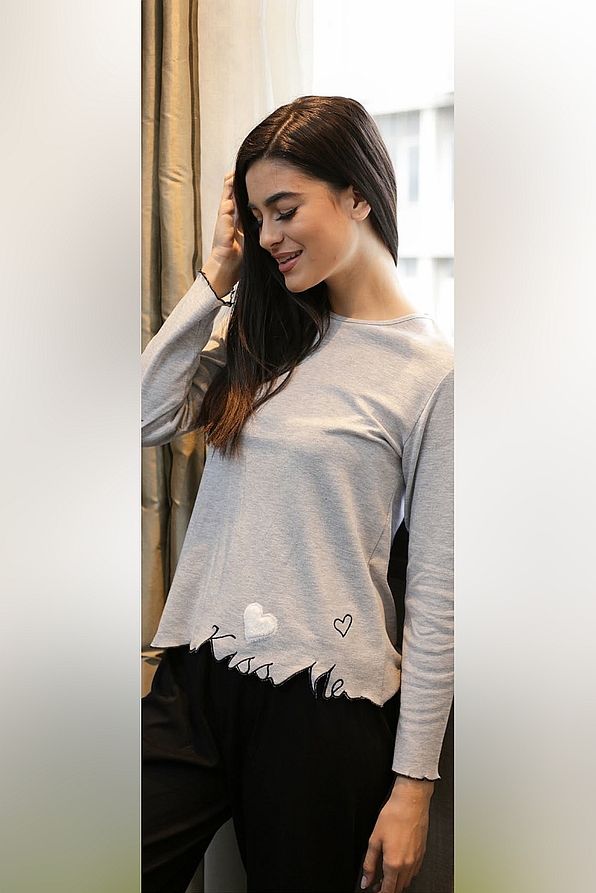 WOMAN COTTON PYJAMAS PLAIN WITH EMBROIDERY "KISS ME" AND OPEN LEGS