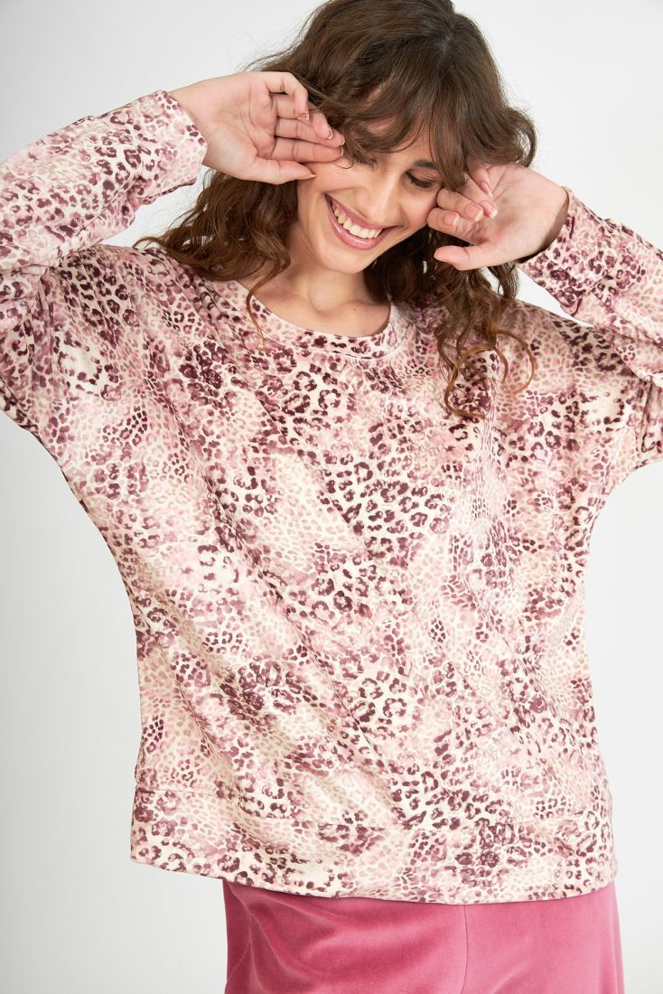 ΓΥΝΑΙΚΕΙΑ ΜΑΚΡΙΑ ΒΕΛΟΥΤΕ ΦΟΡΜΑ ΜΕ ΛΕΟΠΑΡ ΣΧΕΔΙΟ