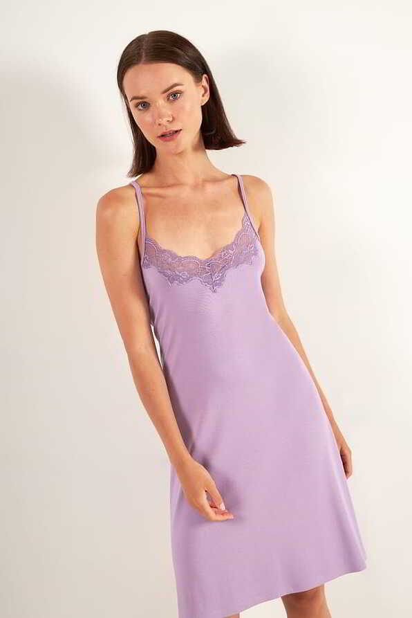 WOMAN MIDI VISCOSE NIGHTDRESS PLAIN WITH LACE DETAILS AND ADJUSTABLE STRAPS