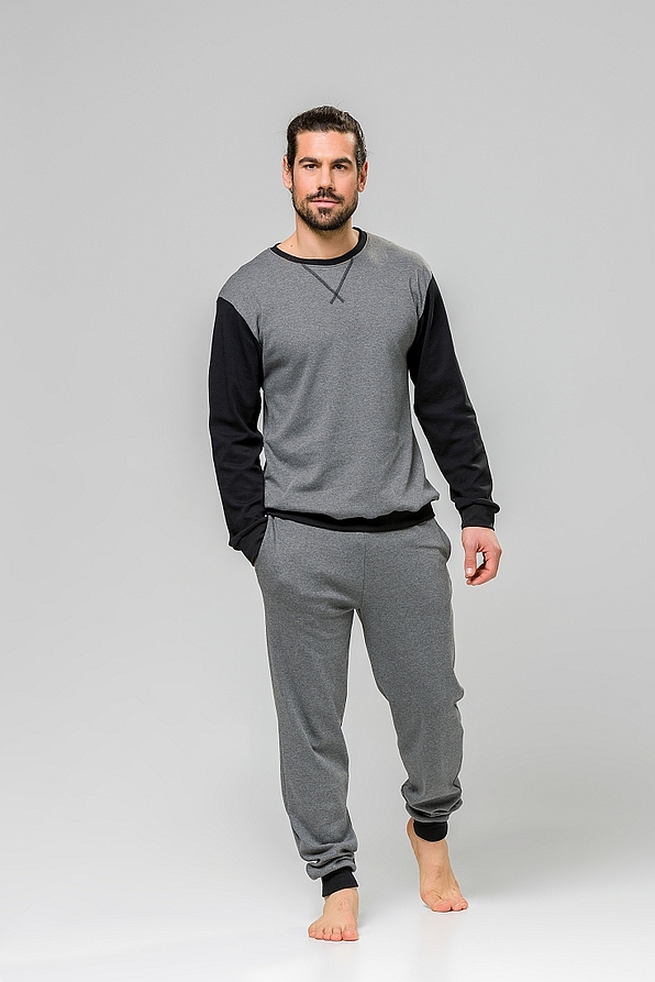 MAN COTTON PYJAMAS CONTRAST COLOR SLEEVES AND ANKLE CUFFED LEGS