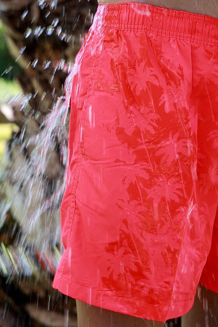 ΑΝΔΡΙΚΟ ΜΑΓΙΟ ΒΕΡΜΟΥΔΑ ΜΟΝΟΧΡΩΜΟ ΠΟΥ ΑΛΛΑΖΕΙ ΤΟ ΤΥΠΩΜΑ ΌΤΑΝ ΒΡΕΧΕΤΑΙ ΣΤΕΓΝΩΝΕΙ ΓΡΗΓΟΡΑ ΜΕ ΤΣΕΠΕΣ - MAGIC