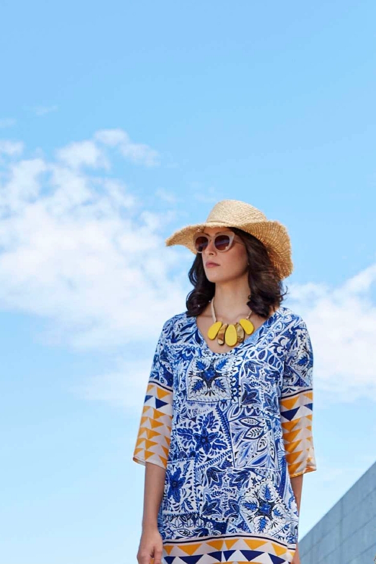 ΓΥΝΑΙΚΕΙΟ ΚΑΦΤΑΝΙ ΜΕ ΤΡΟΥΑΚΑΡ ΜΑΝΙΚΙ, V ΛΑΙΜΟ, ΠΑΝΩ ΑΠΟ ΤΟ ΓΟΝΑΤΟ, ΕΜΠΡΙΜΕ ΣΧΕΔΙΟ