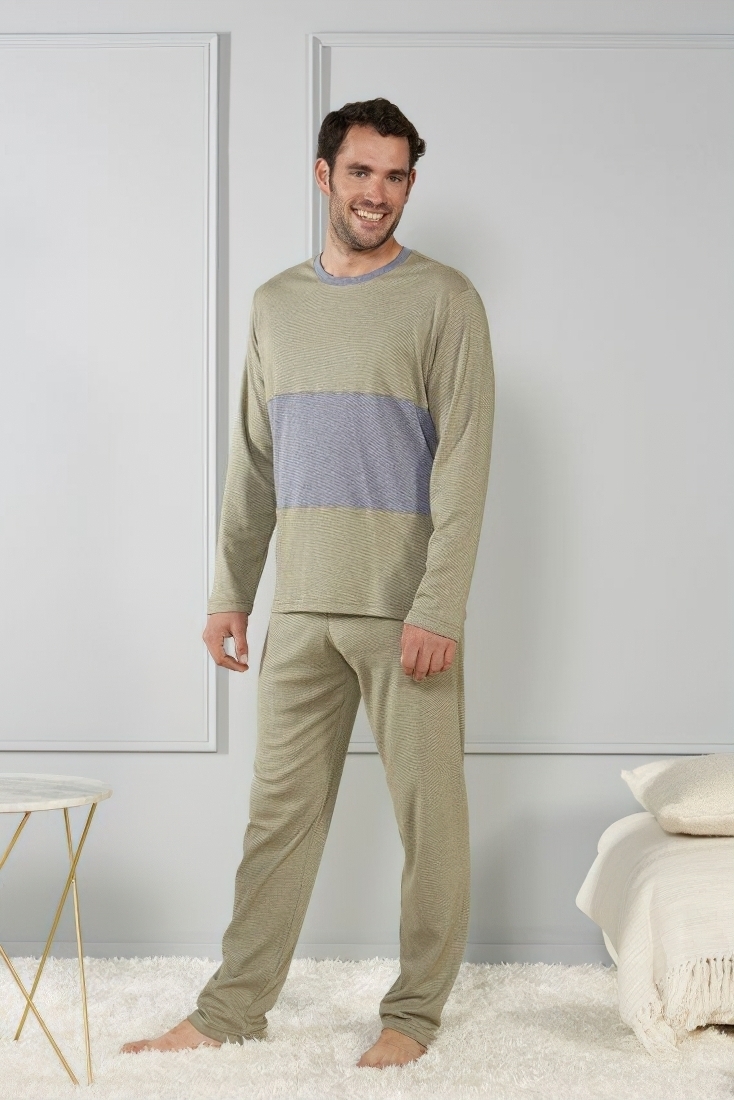 ΑΝΔΡΙΚΗ ΠΙΤΖΑΜΑ ΒΑΜΒΑΚΕΡΗ ΜΕ ΣΧΕΔΙΟ ΦΑΡΔΙΑ ΡΙΓΑ ΜΟΝΟΧΡΩΜΟ ΠΑΝΤΕΛΟΝΙ ΑΝΟΙΧΤΟ ΜΠΑΤΖΑΚΙ