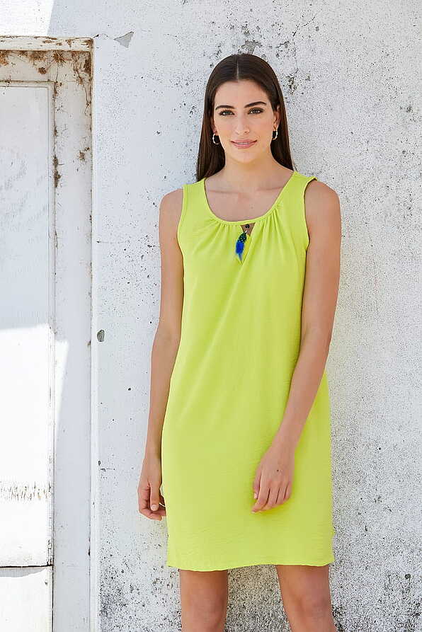 WOMΑΝ SHORT PLAIN DRESS WITH WIDE STRAPS OPEN NECK AND DECORATIVE