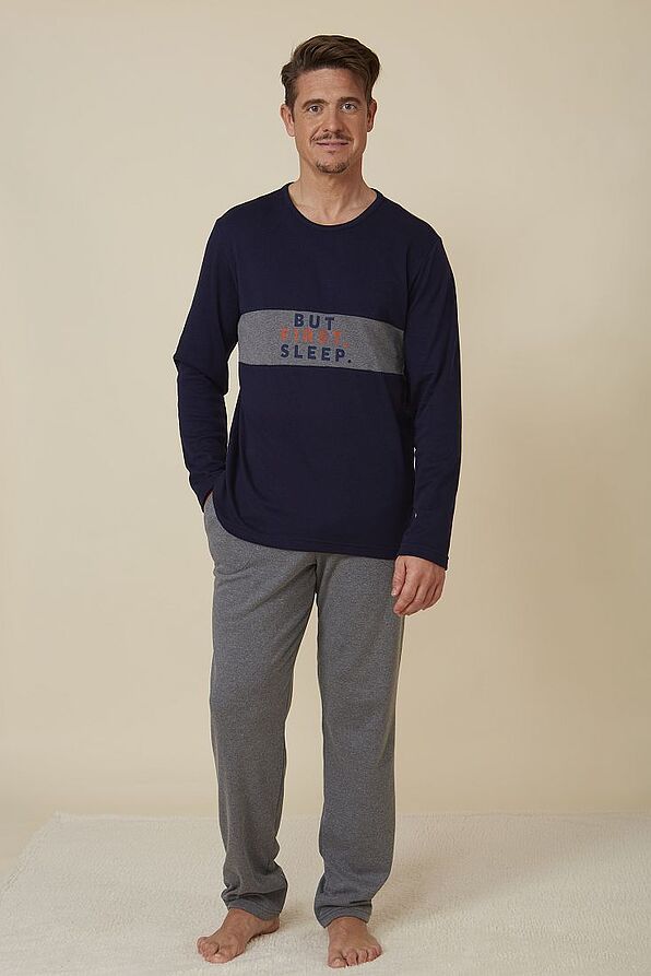 ΑΝΔΡΙΚΗ ΜΑΚΡΙΑ ΒΑΜΒΑΚΕΡΗ ΠΙΤΖΑΜΑ ΜΕ ΕΣΩΤΕΡΙΚΗ ΦΑΝΕΛΑ ΚΑΙ ΠΑΝΤΕΛΟΝΙ ΜΕ ΠΛΑΙΝΕΣ ΤΣΕΠΕΣ ΚΑΙ ΑΝΟΙΧΤΟ ΜΠΑΤΖΑΚΙ