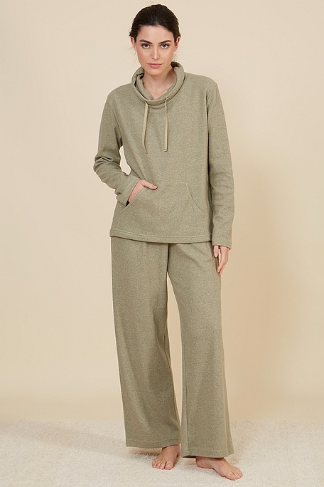 ΓΥΝΑΙΚΕΙΑ ΜΑΚΡΙΑ ΒΑΜΒΑΚΕΡΗ ΦΟΡΜΑ ΜΟΝΟΧΡΩΜΗ ΜΕ ΨΗΛΟ ΛΑΙΜΟ ΜΕ ΚΟΡΔΟΝΙ ΤΣΕΠΗ ΚΙ ΑΝΟΙΧΤΟ ΜΠΑΤΖΑΚΙ