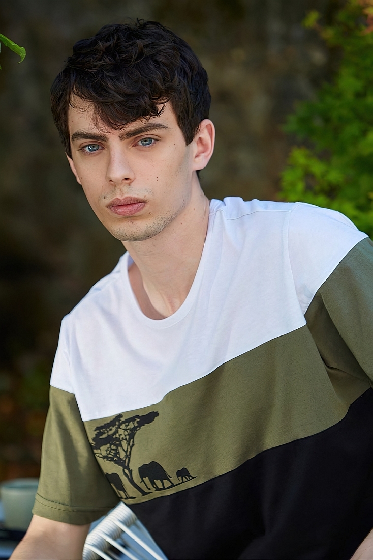 ΑΝΔΡΙΚΗ ΚΟΝΤΗ ΒΑΜΒΑΚΕΡΗ ΠΙΤΖΑΜΑ ΜΕ ΤΥΠΩΜΑ ΕΛΕΦΑΝΤΕΣ