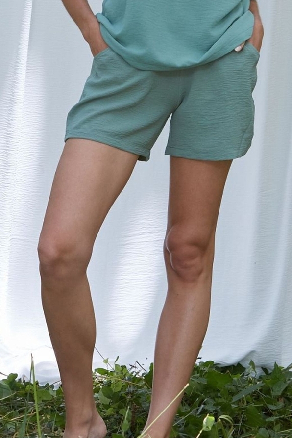 WOMAN PLAIN SHORTS WITH POCKETS