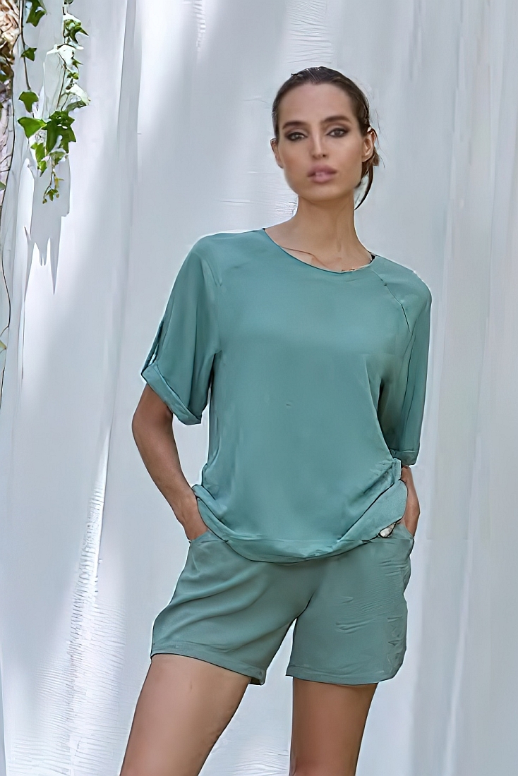 WOMAN PLAIN SHORTS WITH POCKETS