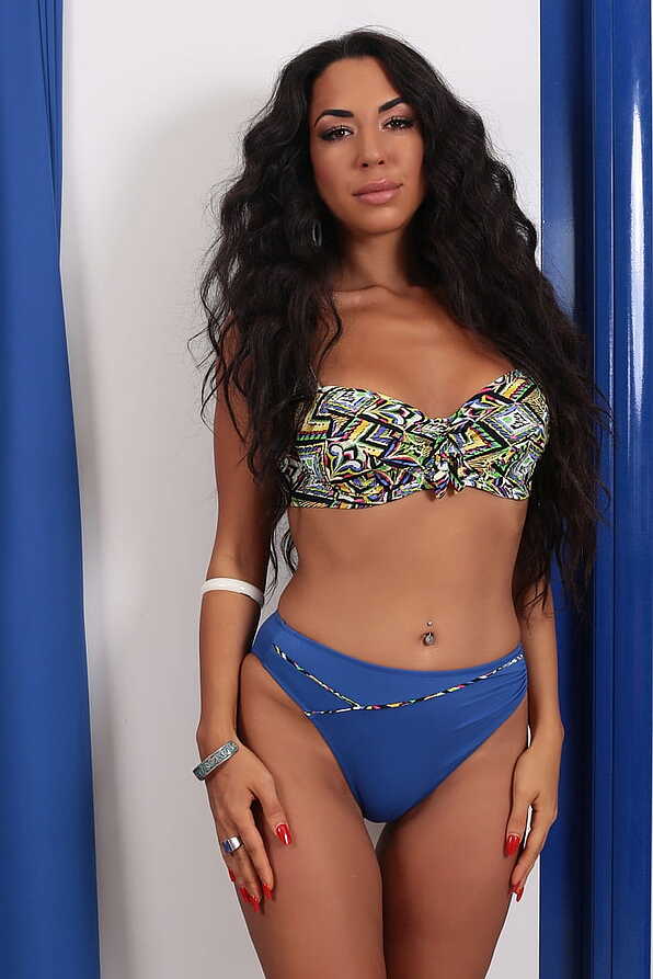 ΓΥΝΑΙΚΕΙΟ ΜΑΓΙΟ BIKINI ΣΕΤ TOP CUP E ΧΩΡΙΣ ΕΝΙΣΧΥΣΗ ΜΕ ΜΠΑΝΕΛΑ ΓΕΩΜΕΤΡΙΚΟ ΤΥΠΩΜΑ ΚΑΙ ΜΟΝΟΧΡΩΜΟ ΣΛΙΠ ΜΕ ΣΟΥΡΑ