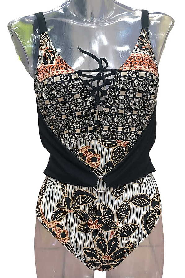 WOMAN ONEPIECE SWIMSUIT FRONT LEAVES PRINT BLACK BACK CROSSOVER TIE FRONT BUCKLE DETAIL MOLDED INVISIBLY WIRED CUPS C-F