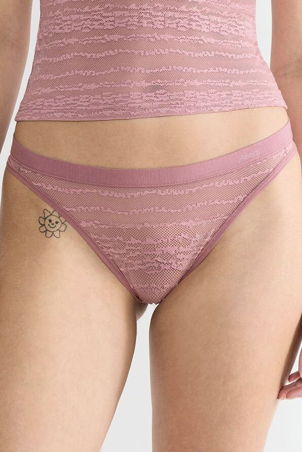 WOMAN THONG SUPER STRETCHY FREEDOM OF MOVEMENT-SLOGGI FREE EVOLVE STRING LACE