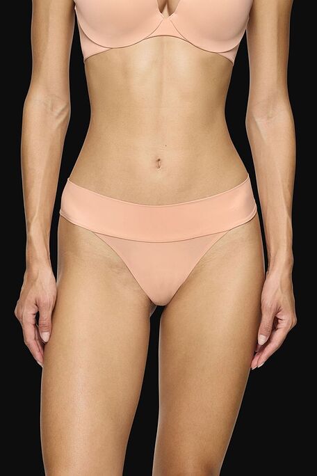 WOMAN STRING OF SOFT MICROFIBRE WITH HEIQ SMART TEMP-BODY MAKE-UP ILLUSION STRING