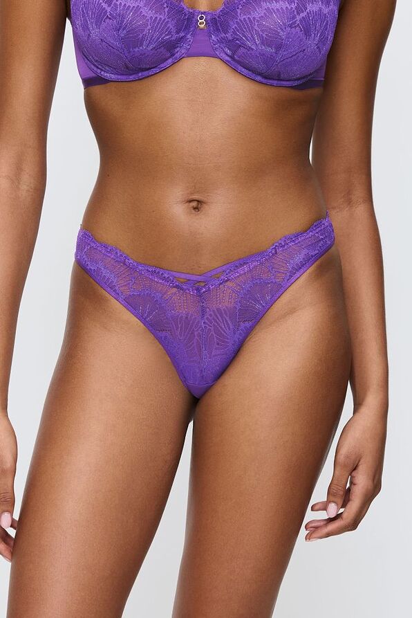 STRING WITH FRONT V-SHAPE DESIGN FOR INVISIBLE FITTING & LACE-PALINA MOONLIGHT KISS