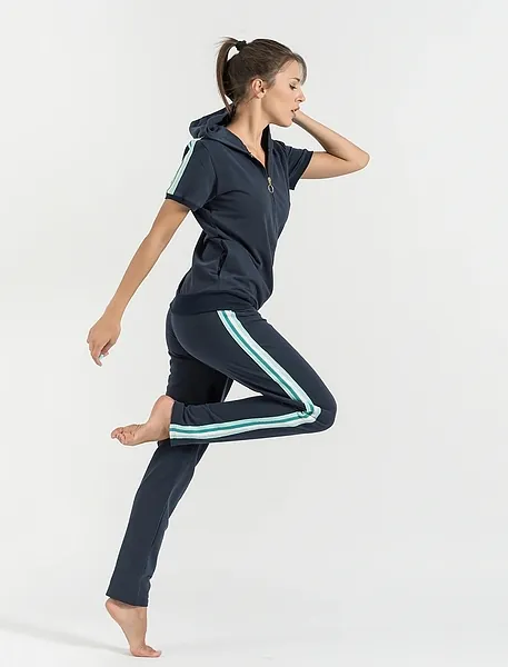 JEANNETTE - ΓΥΝΑΙΚΕΙΟ ΤΖΑΚΕΤ ΜΕ ΚΟΝΤΟ ΜΑΝΙΚΙ ΚΑΙ ΤΡΕΣΣΕΣ