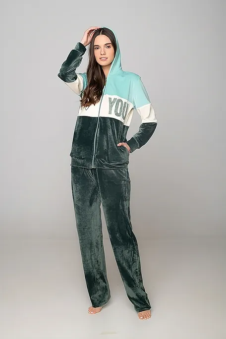 ΓΥΝΑΙΚΕΙΑ ΦΟΡΜΑ ΒΕΛΟΥΤΕ ΜΕ ΦΕΡΜΟΥΑΡ ΤΣΕΠΕΣ ΚΟΥΚΟΥΛΑ ΚΑΙ ΡΙΓΕ ΤΥΠΩΜΑ I LOVE YOU ΑΝΟΙΧΤΟ ΜΠΑΤΖΑΚΙ