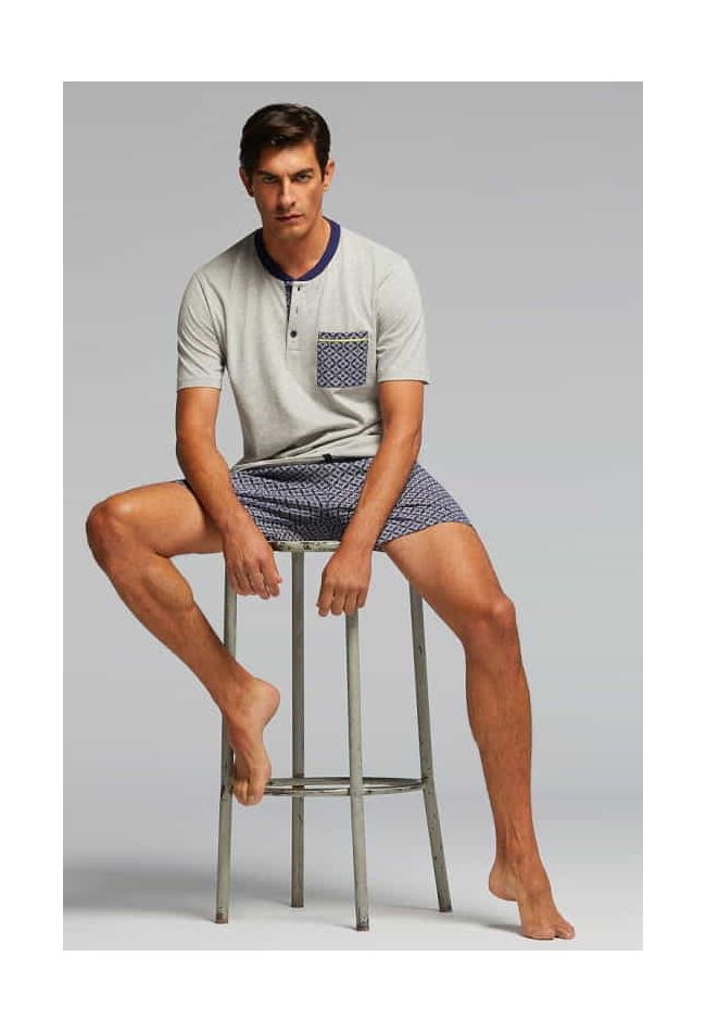 PJ AGAMENNONE MAN COTTON PYJAMAS. T-SHIRT WITH PLACKET AND POCKET IN CONTRAS. SHORTS IN PRINTED FABR