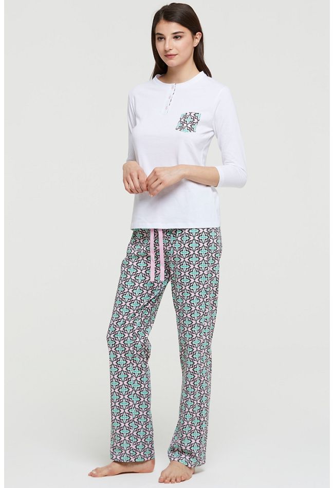 WOMAN COTTON SWEATER WIH LONG SLEEVES AND PLACKET NECKLINE. SOFT COTTON TROUSERS WITH GEOMETRIC PATTERN PRINT - FLAVIA